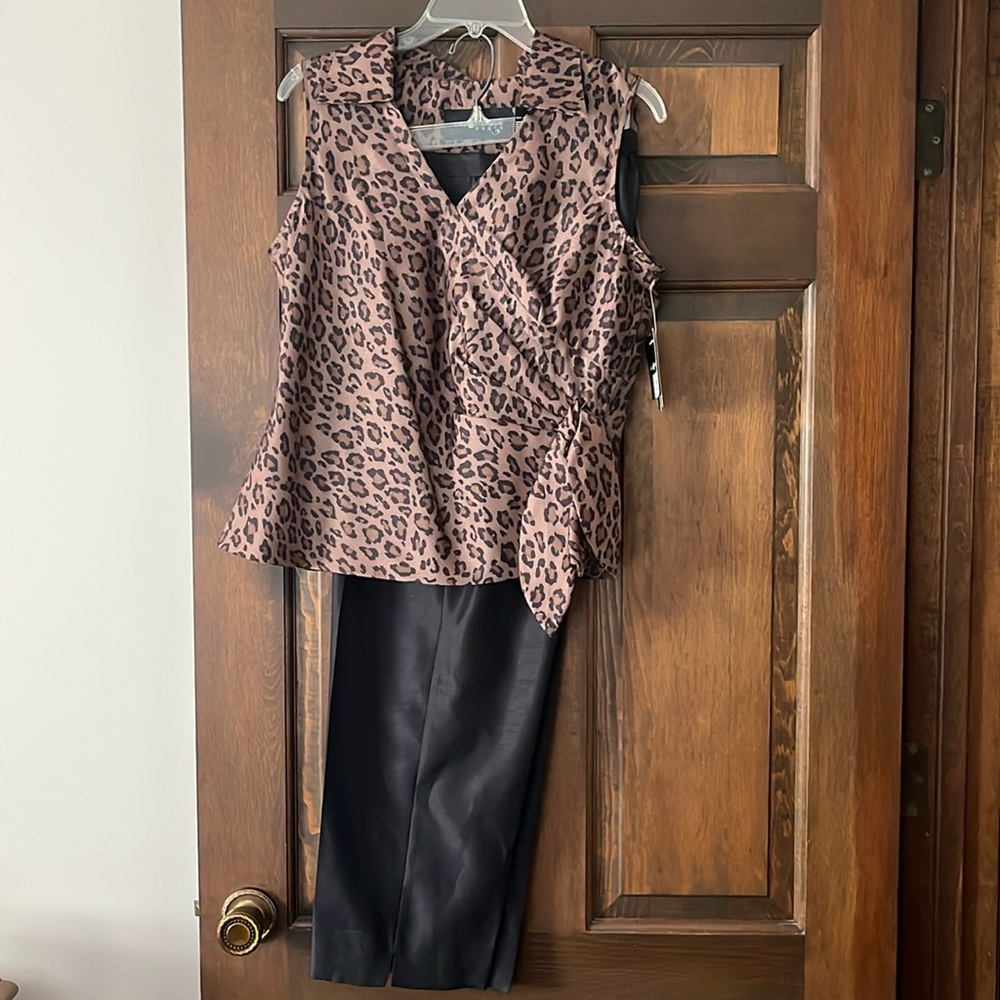 Sag Harbor 2 Piece Set Leopard Print Size 10 NWT
